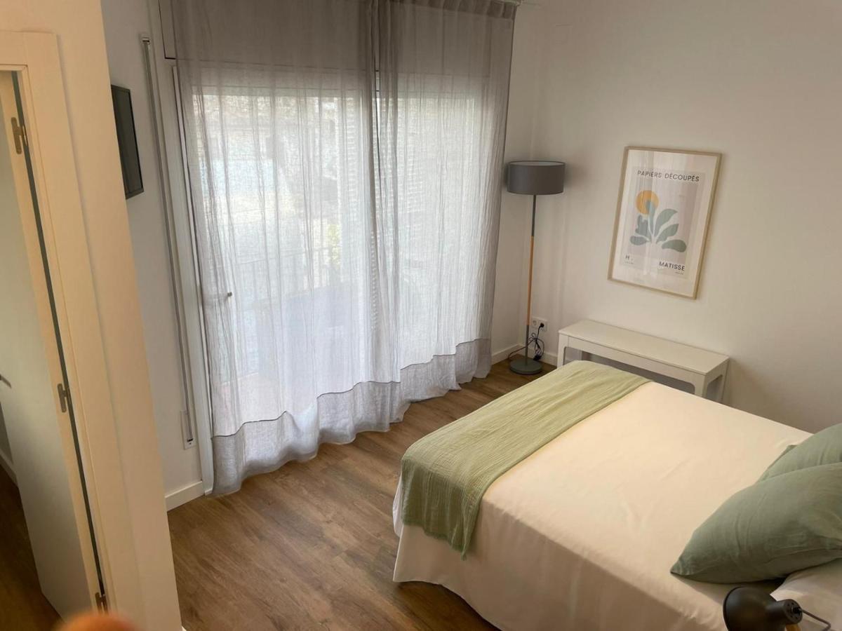 Gaudi Street Apartments Sitges Luaran gambar