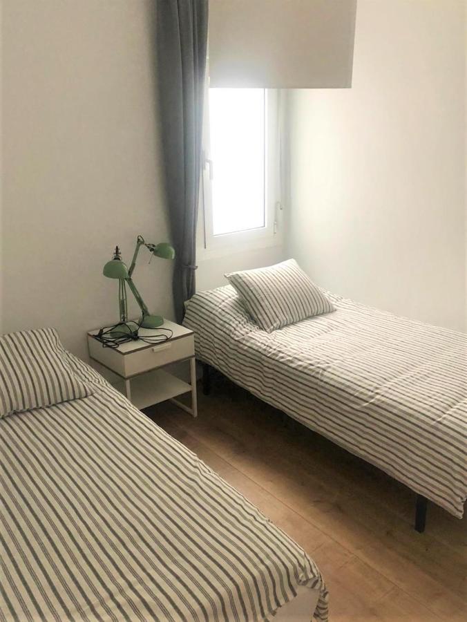 Gaudi Street Apartments Sitges Luaran gambar