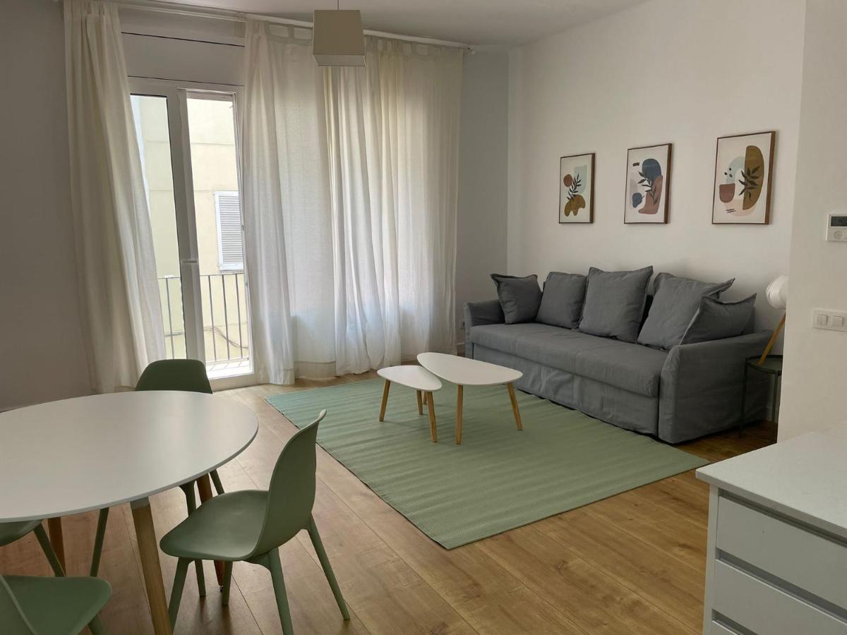 Gaudi Street Apartments Sitges Luaran gambar