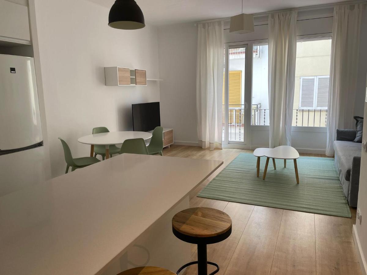 Gaudi Street Apartments Sitges Luaran gambar