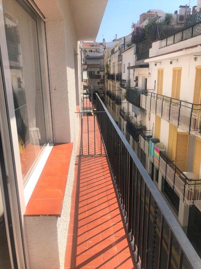 Gaudi Street Apartments Sitges Luaran gambar
